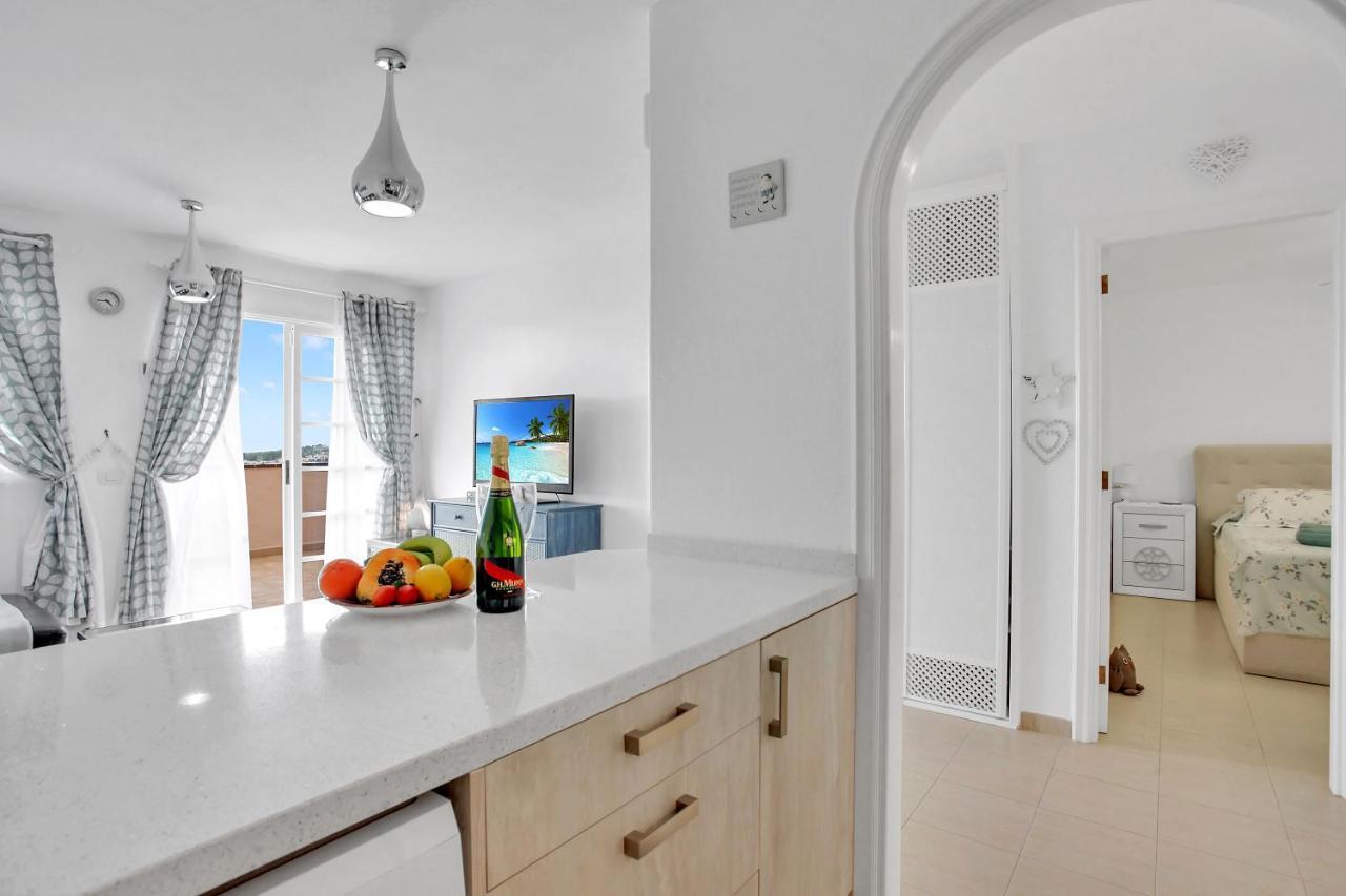 Top Floor, Sea View, Huge Terrace, Heated Pool, Garage Лос-Крістіанос Екстер'єр фото