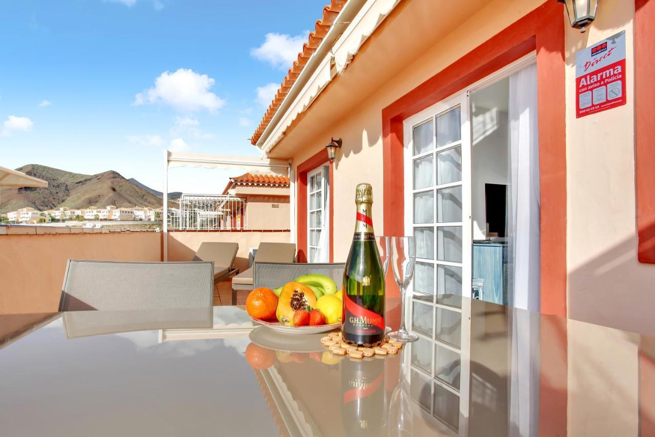 Top Floor, Sea View, Huge Terrace, Heated Pool, Garage Лос-Крістіанос Екстер'єр фото